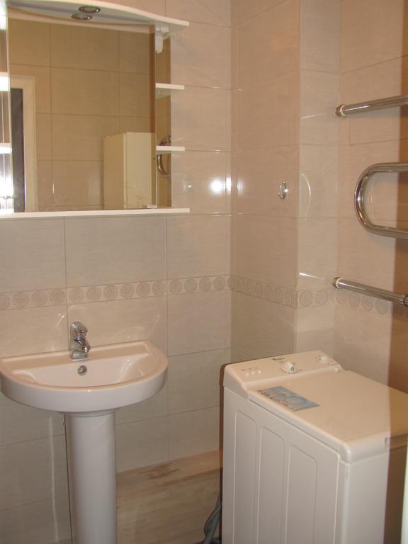 Economy Baltics Apartments - Keldrimaee تالين الغرفة الصورة